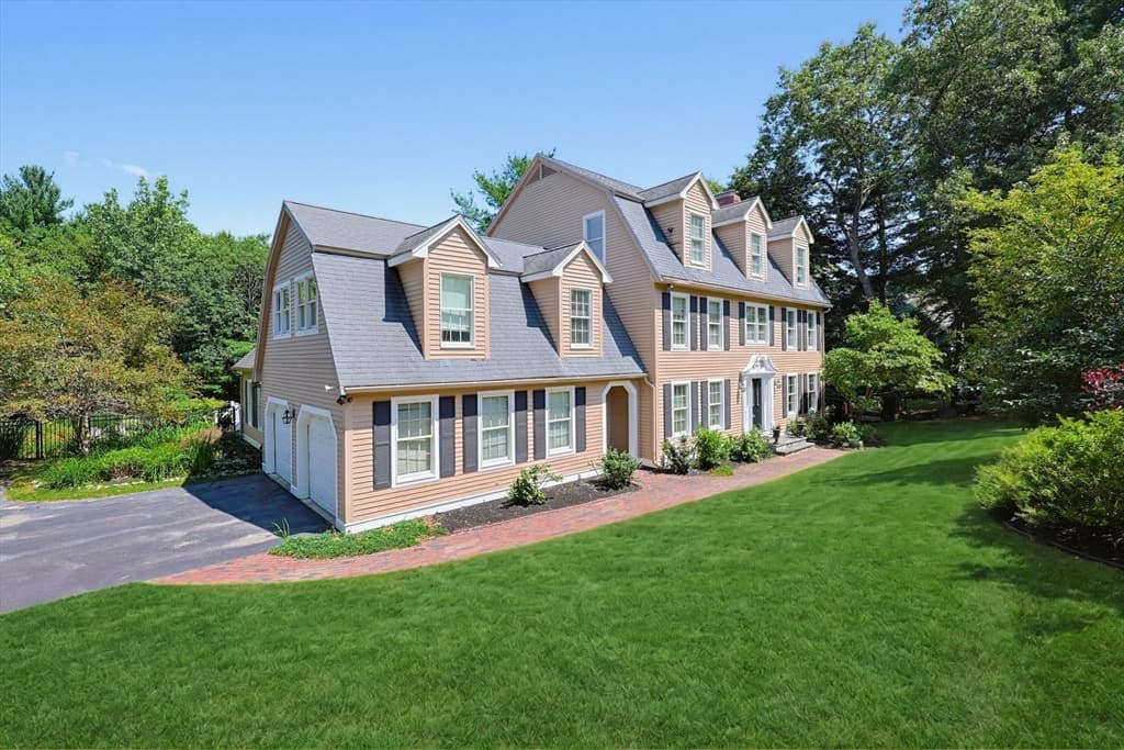 25 Erin Way, Holliston MA 01746 photo 2