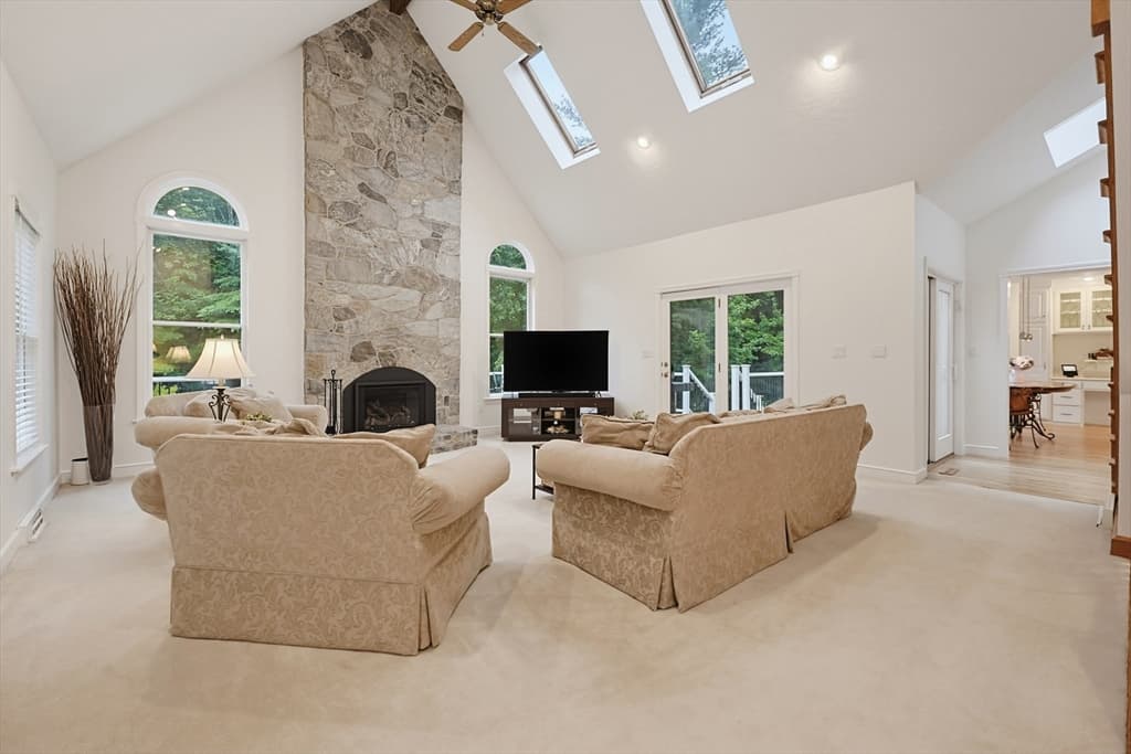 25 Erin Way, Holliston MA 01746 photo 16