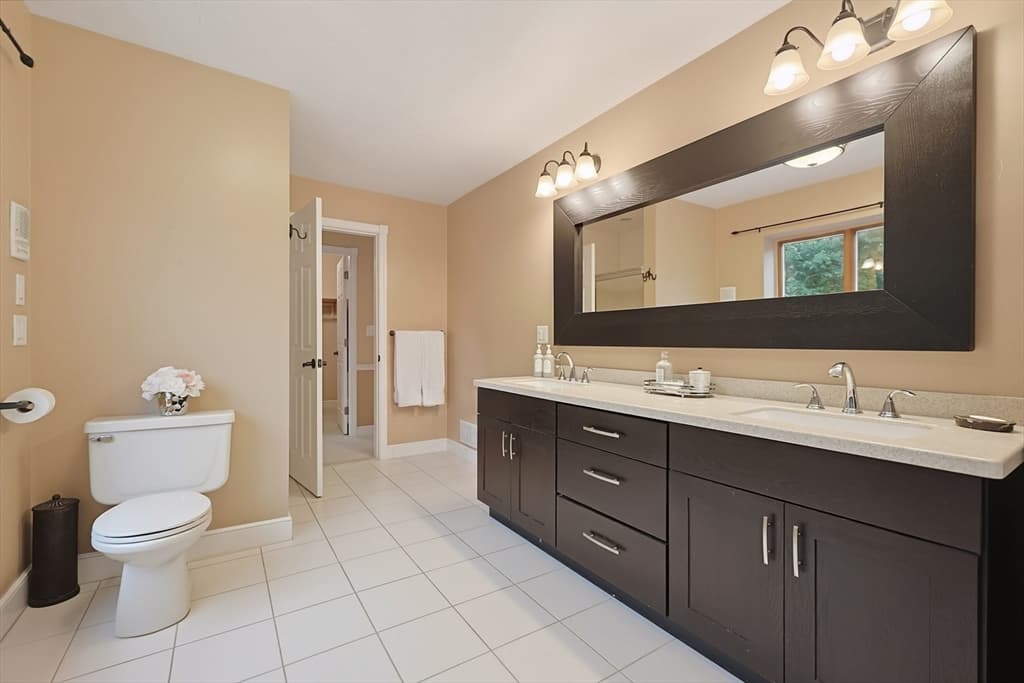 25 Erin Way, Holliston MA 01746 photo 28