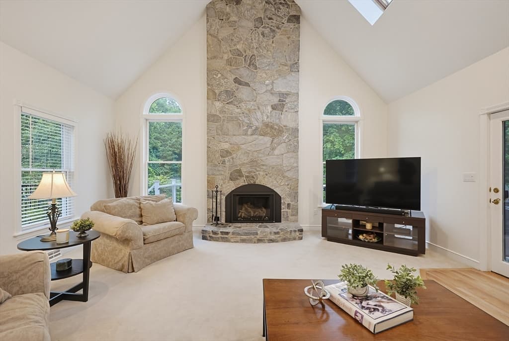 25 Erin Way, Holliston MA 01746 photo 14
