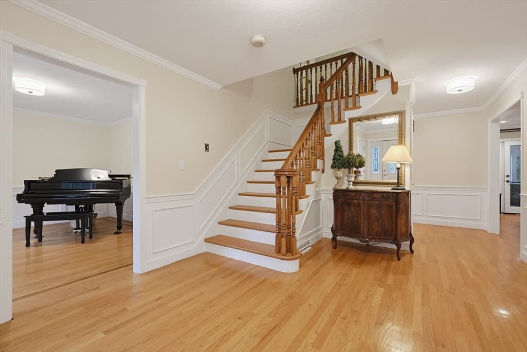 25 Erin Way, Holliston MA 01746 photo 8