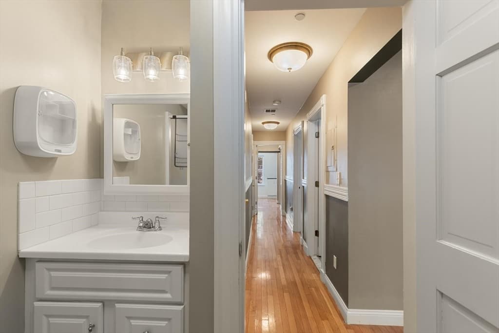 30 Tufts Ave # B, Everett MA 02149 photo 14