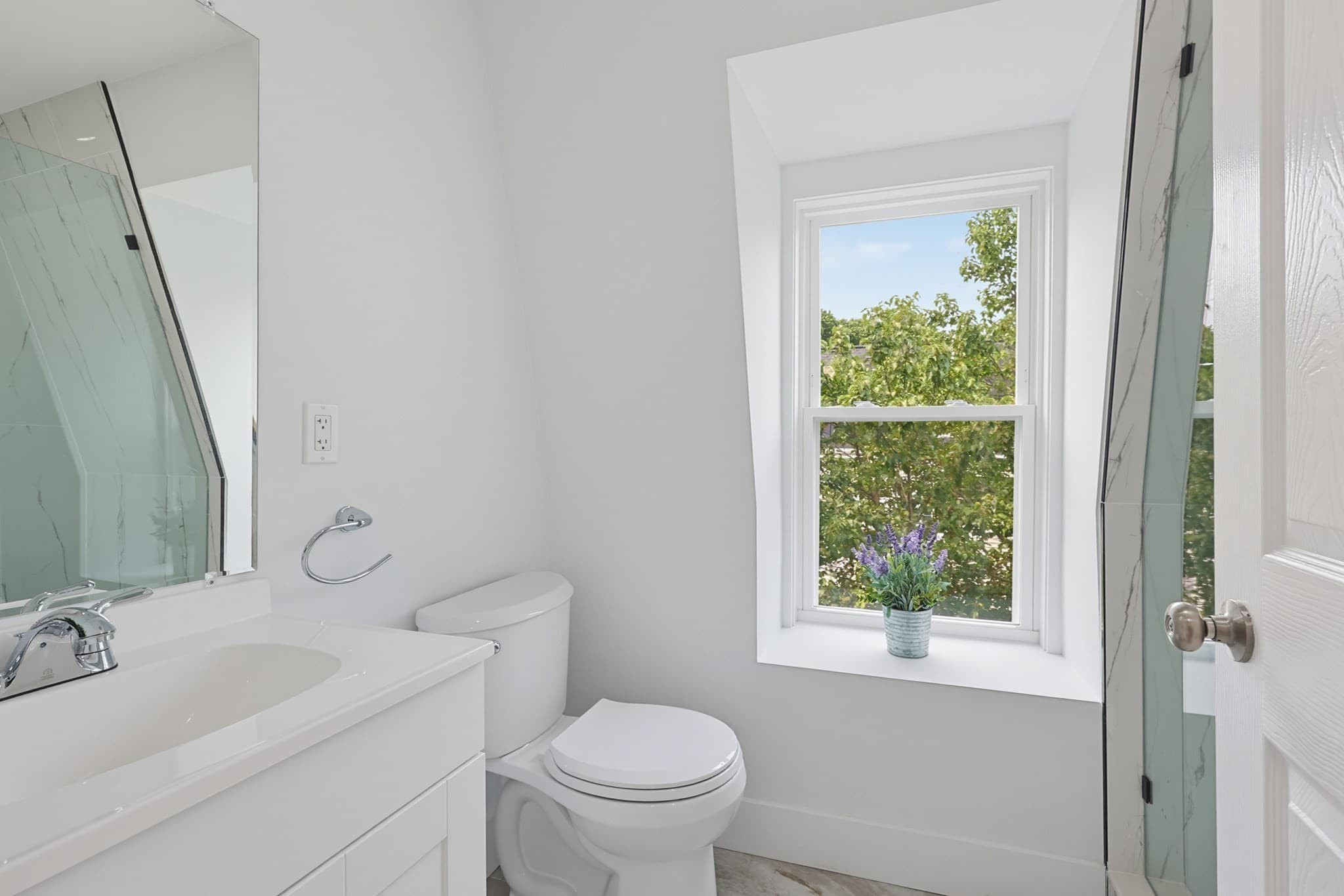 Single Family Residence at 358 W Main St, Avon MA 02322, Avon, photo 22 of 24