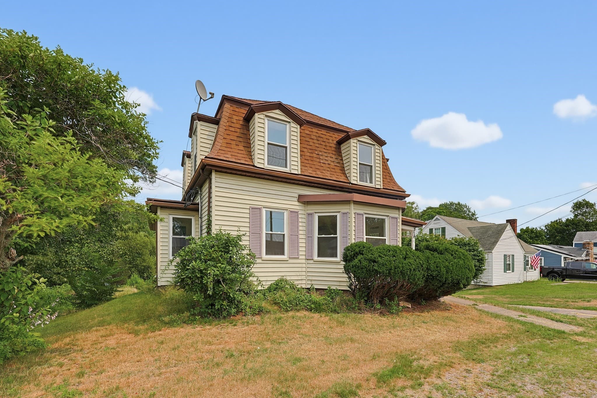 Single Family Residence at 358 W Main St, Avon MA 02322, Avon, photo 3 of 24