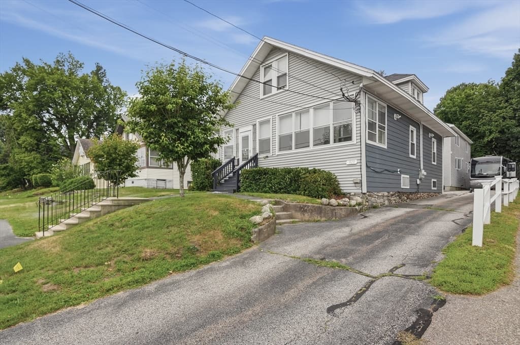 923 West Boylston Street, Worcester MA 01606 photo 2