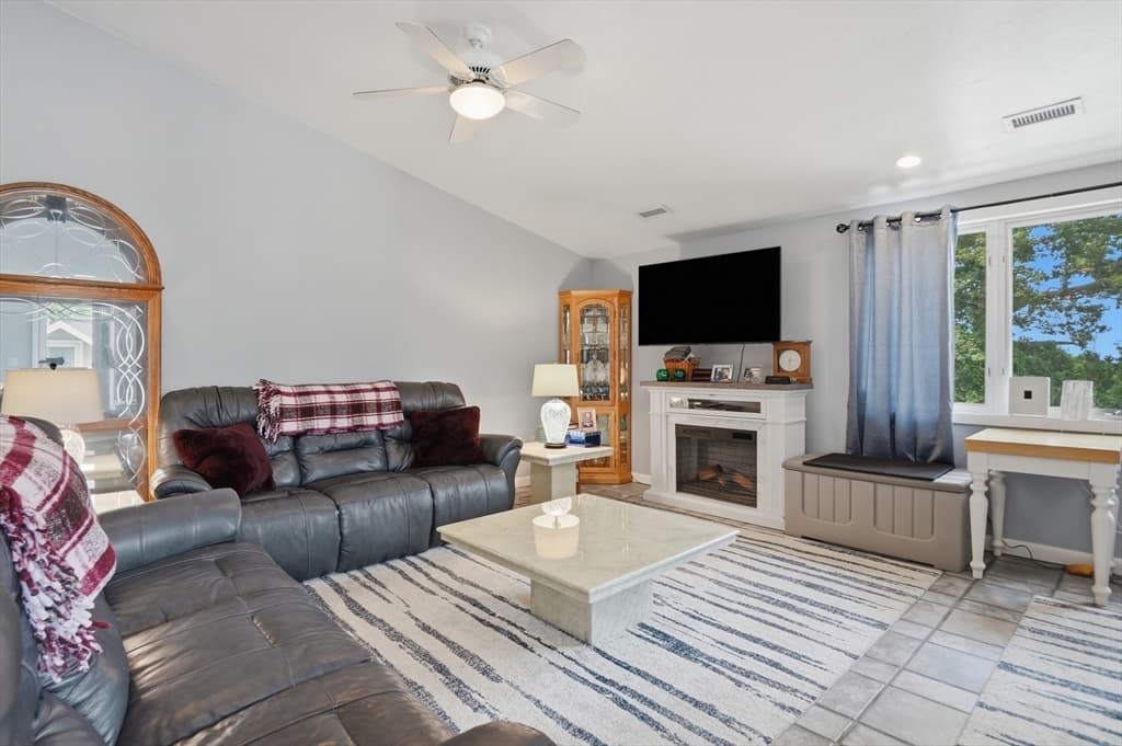 923 West Boylston Street, Worcester MA 01606 photo 26