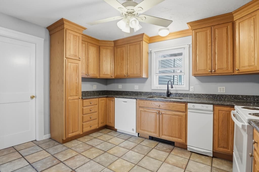 923 West Boylston Street, Worcester MA 01606 photo 24
