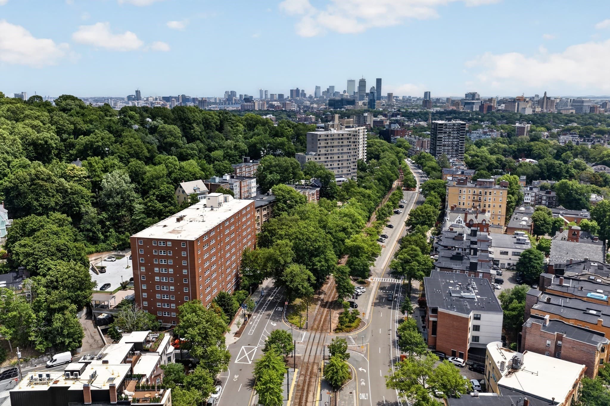 Condominium at 1600 Beacon St # 1009, Brookline MA 02446, photo 7 of 20