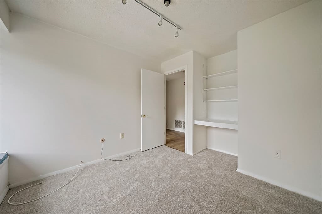 Condominium at 47 Rosewood Dr # 47, Stoughton MA 02072, Stoughton, photo 13 of 23