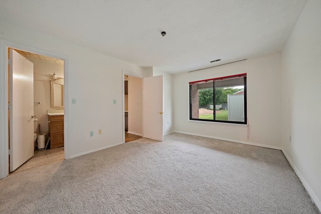 Condominium at 47 Rosewood Dr # 47, Stoughton MA 02072, Stoughton, photo 17 of 23
