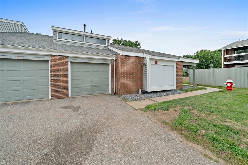 Condominium at 47 Rosewood Dr # 47, Stoughton MA 02072, Stoughton, photo 4 of 23