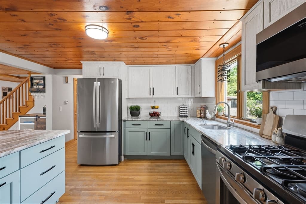 21 Pembroke St, Kingston MA 02364 photo 12