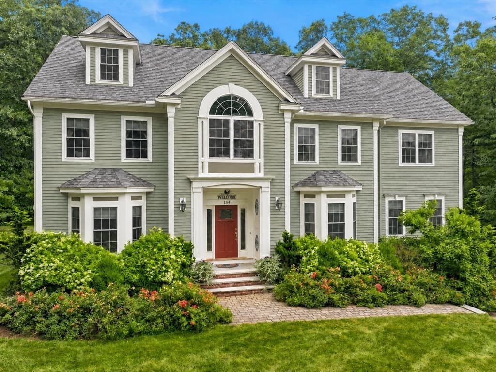 184 Abbot Street, Andover MA 01810