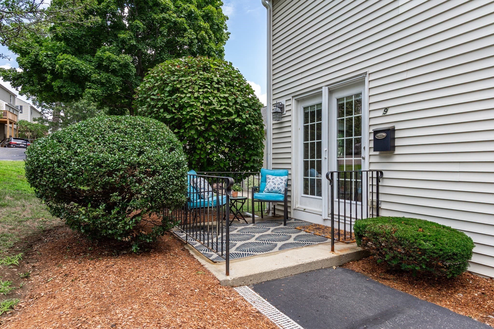 Condominium at 9 Bow St # 9, Arlington MA 02474, Arlington, photo 6 of 39