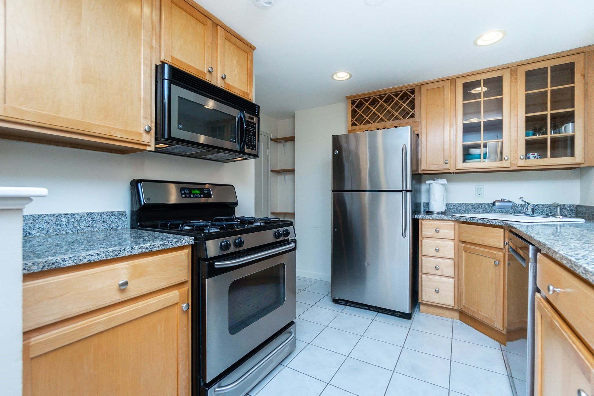 Condominium at 9 Bow St # 9, Arlington MA 02474, Arlington, photo 14 of 39