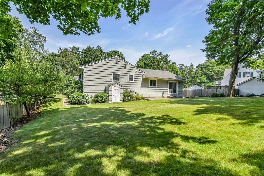315 Hale St, Beverly MA 01915 photo 6