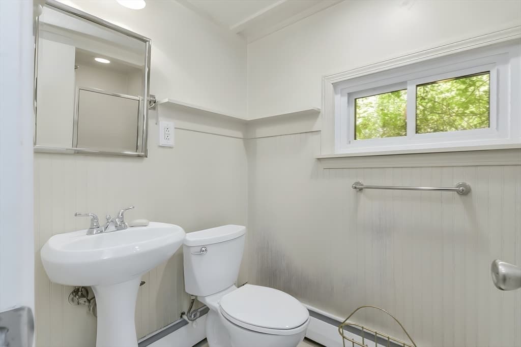 315 Hale St, Beverly MA 01915 photo 18