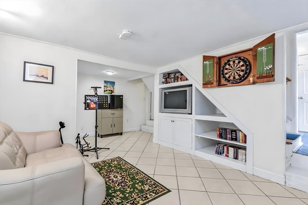 315 Hale St, Beverly MA 01915 photo 19