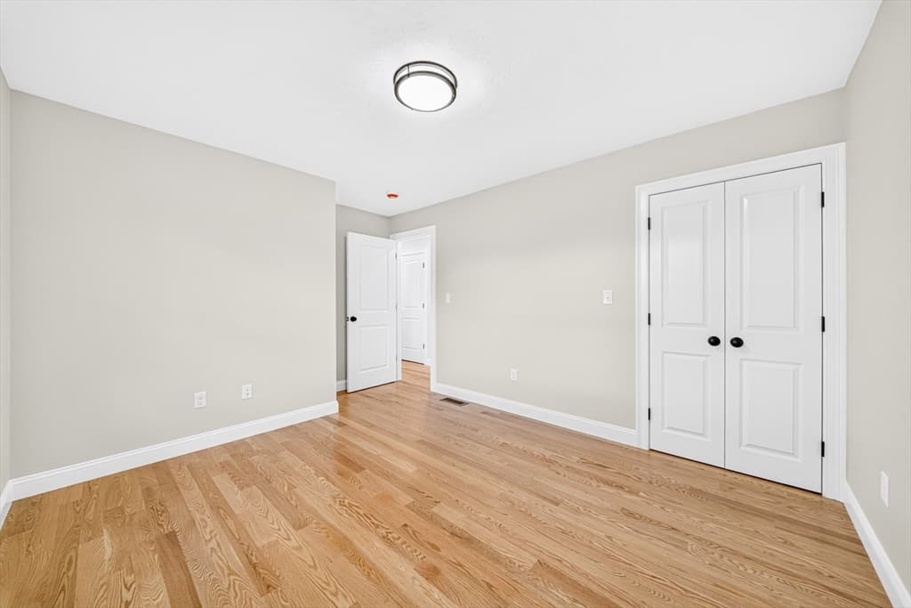 Single Family Residence at 6 Mchugh Ave, Billerica MA 01821, Billerica, photo 16 of 42