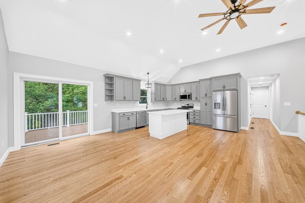Single Family Residence at 6 Mchugh Ave, Billerica MA 01821, Billerica, photo 5 of 42