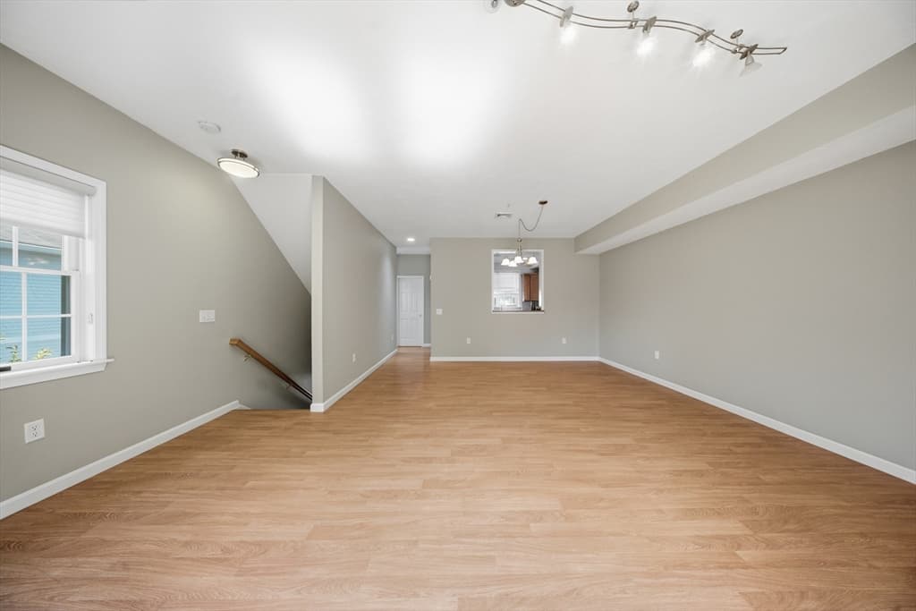 140 Commonwealth Ave # 7, North Attleboro MA 02760 photo 6