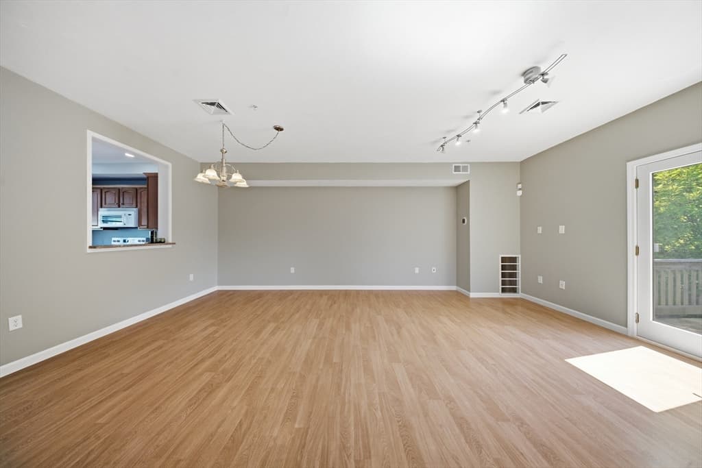 140 Commonwealth Ave # 7, North Attleboro MA 02760 photo 7