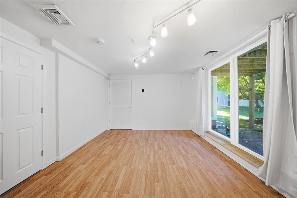 140 Commonwealth Ave # 7, North Attleboro MA 02760 photo 30