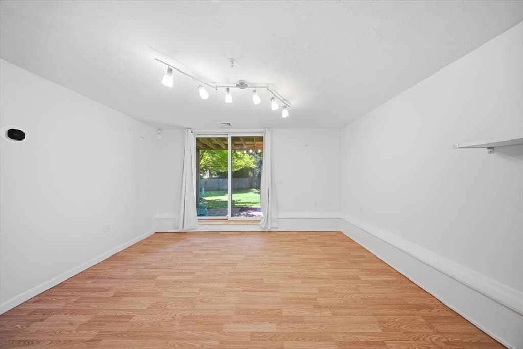 140 Commonwealth Ave # 7, North Attleboro MA 02760 photo 29