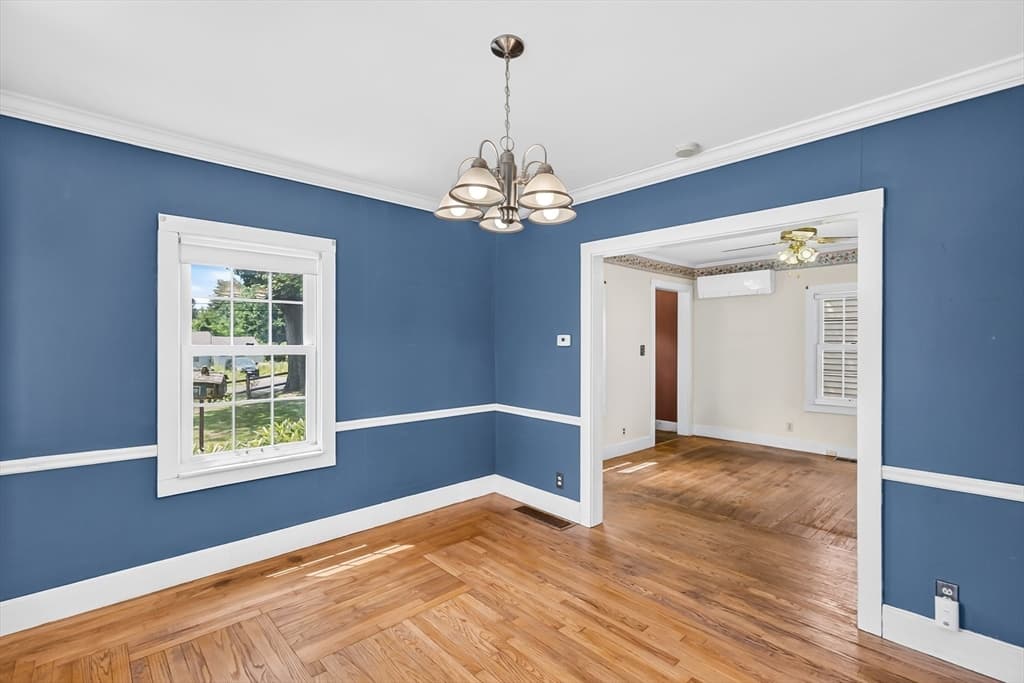 Single Family Residence at 121 Poplar St, Greenfield MA 01301, Greenfield, photo 7 of 42