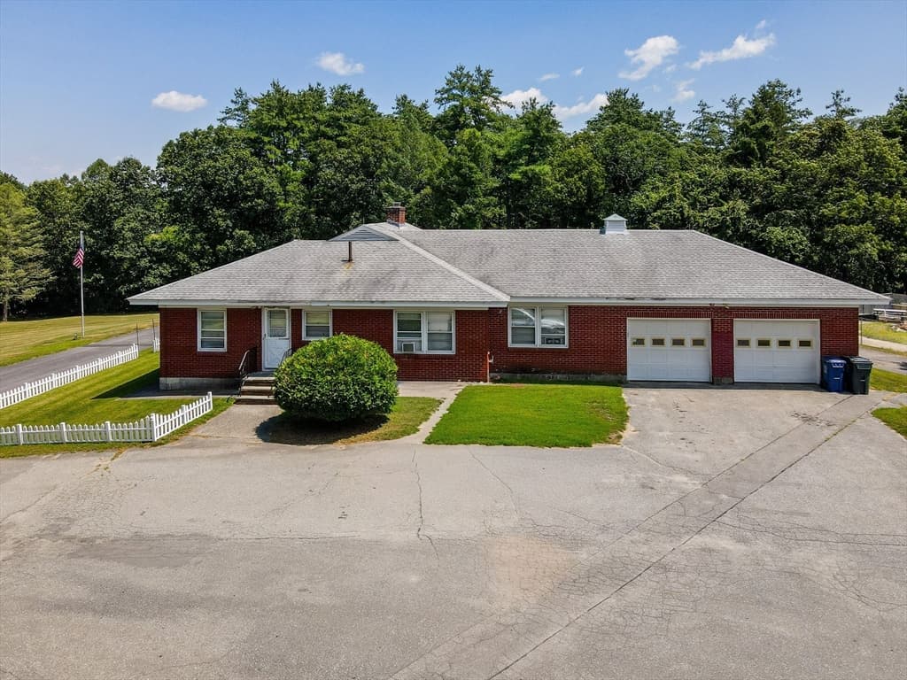 625 Broadway, Dracut MA 01826 photo 6