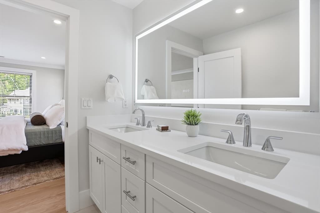 36 Loomis # 302, Bedford MA 01730 photo 5