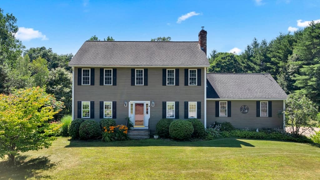 1 Deer Run Rd, Spencer MA 01562