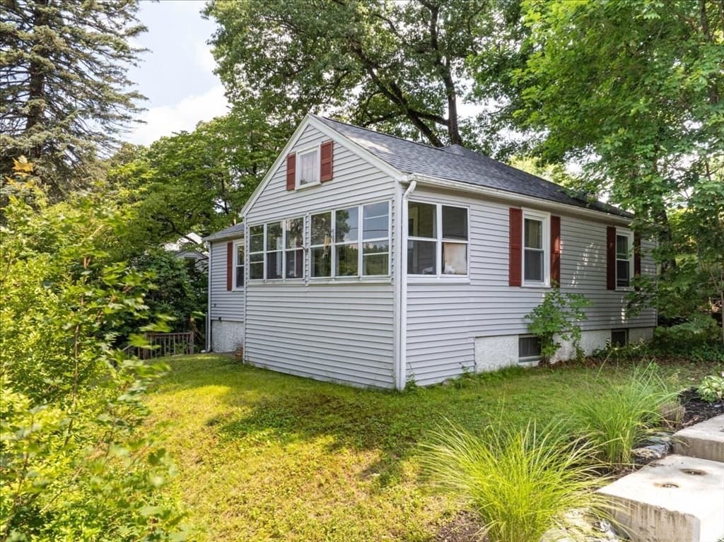 Single Family Residence at 25 Marilyn Drive, Auburn MA 01501, Auburn, photo 3 of 24