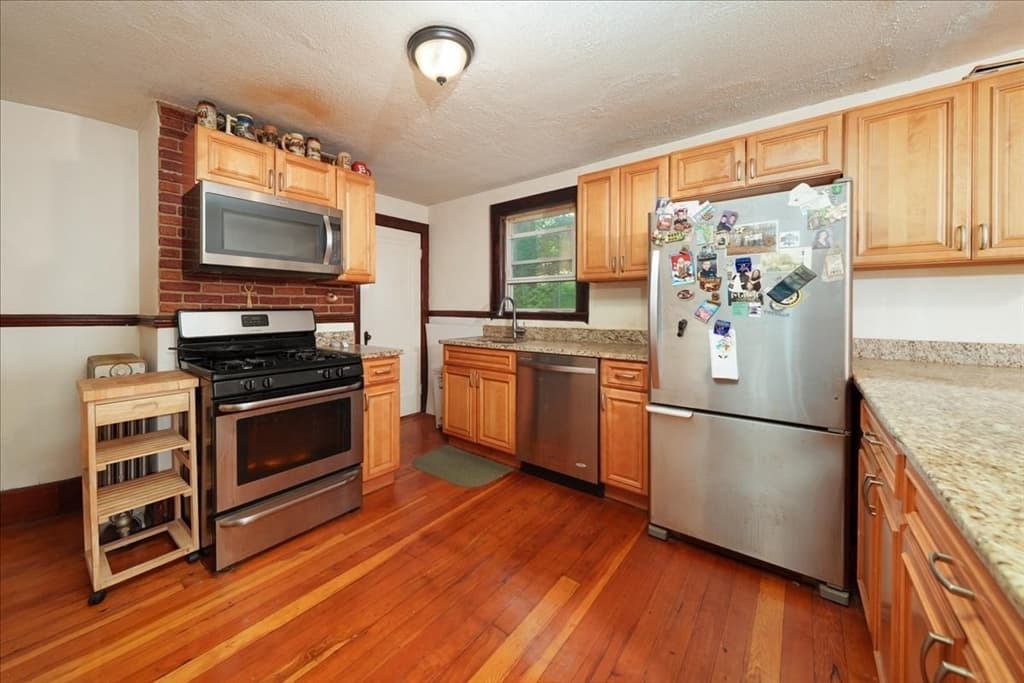 Single Family Residence at 25 Marilyn Drive, Auburn MA 01501, Auburn, photo 9 of 24