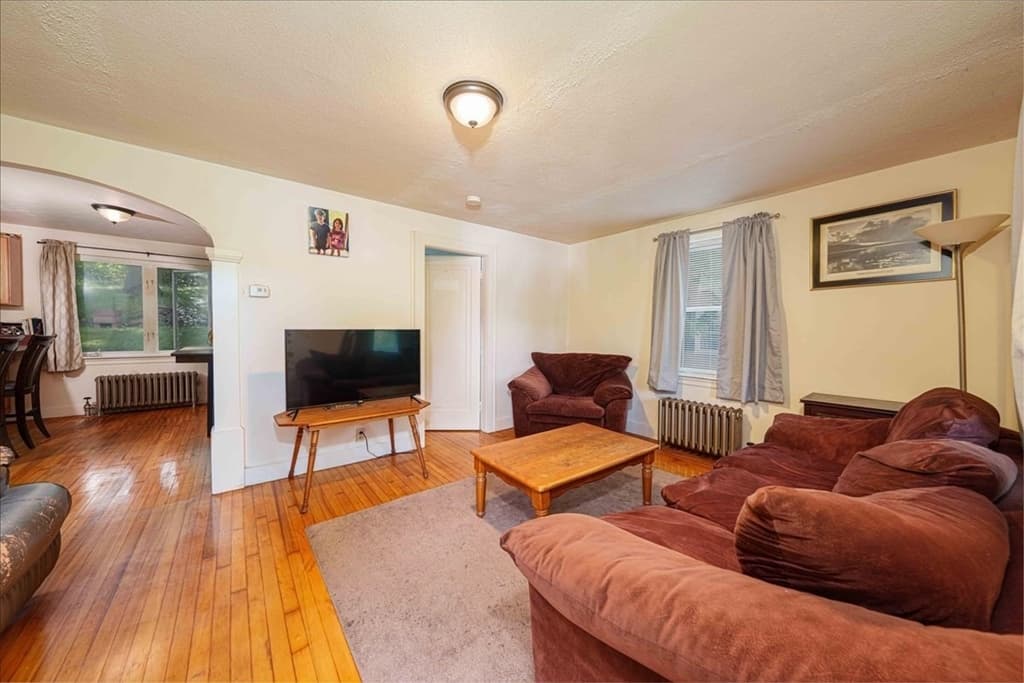 Single Family Residence at 25 Marilyn Drive, Auburn MA 01501, Auburn, photo 10 of 24