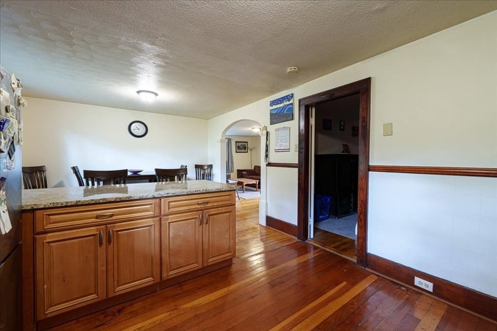 Single Family Residence at 25 Marilyn Drive, Auburn MA 01501, Auburn, photo 8 of 24