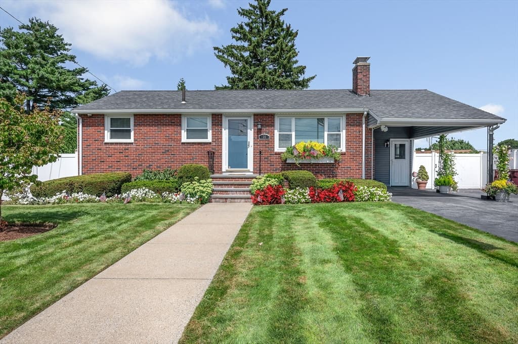 35 Roland Road, Revere MA 02151 photo 2