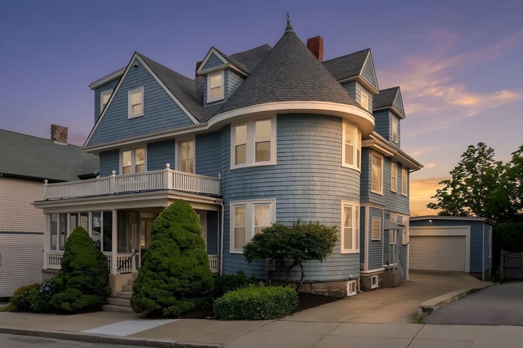 Single Family Residence at 330 Lincoln Ave, Fall River MA 02720, Fall River, photo 2 of 42