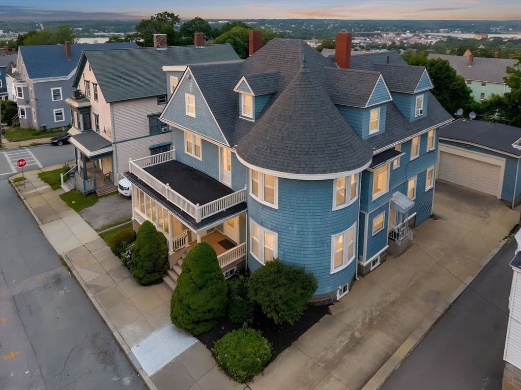 Single Family Residence at 330 Lincoln Ave, Fall River MA 02720, Fall River, photo 5 of 42