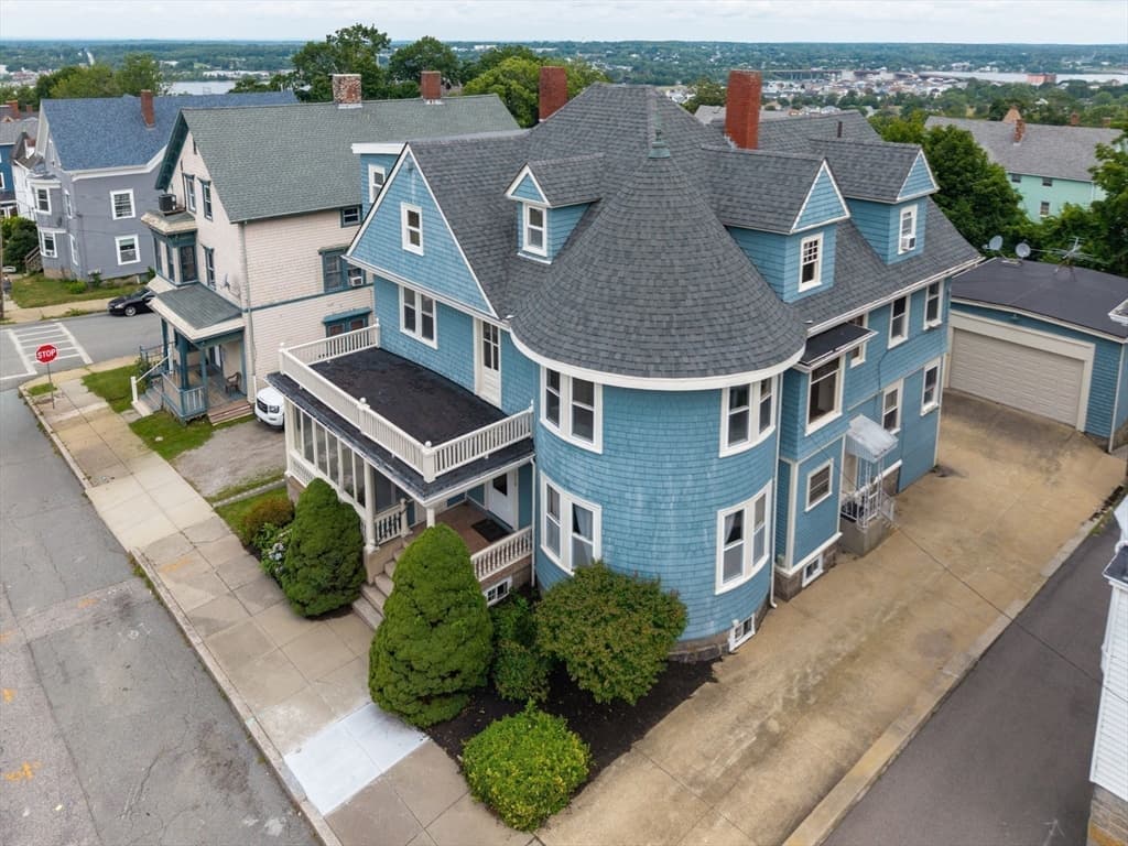 Single Family Residence at 330 Lincoln Ave, Fall River MA 02720, Fall River, photo 4 of 42