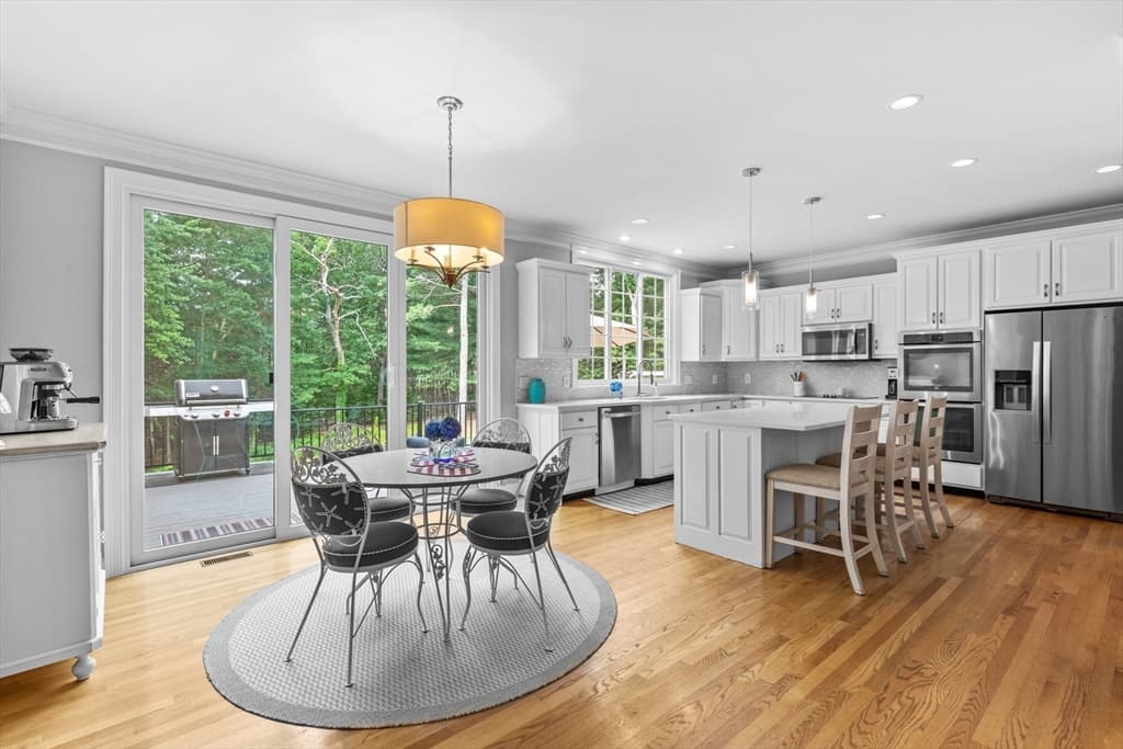 239 Country Club Way, Kingston MA 02364 photo 5