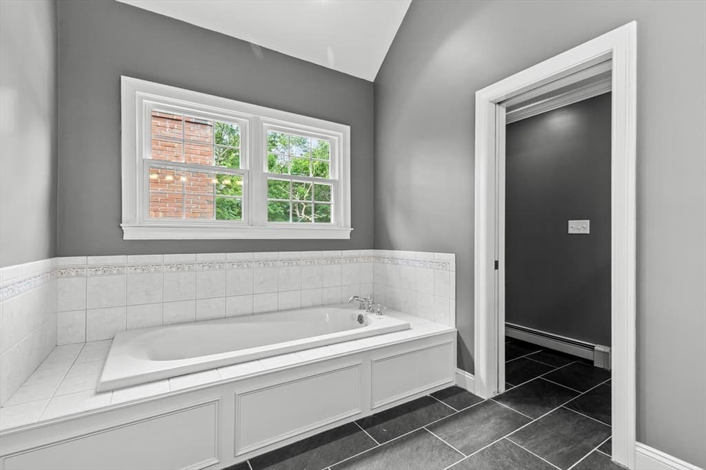 239 Country Club Way, Kingston MA 02364 photo 34