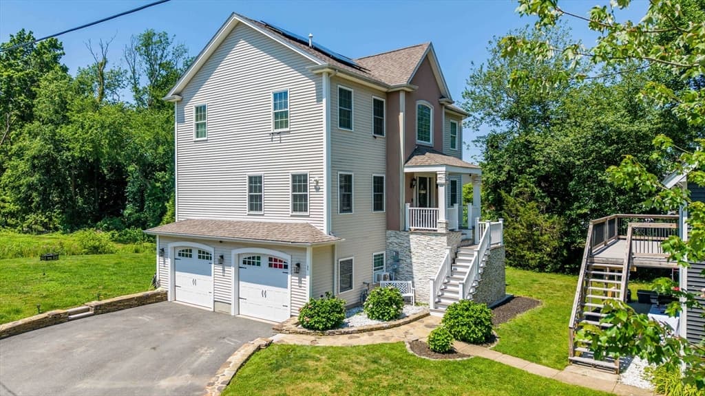 Single Family Residence at 106 David St, Fall River MA 02720, Fall River, photo 2 of 40