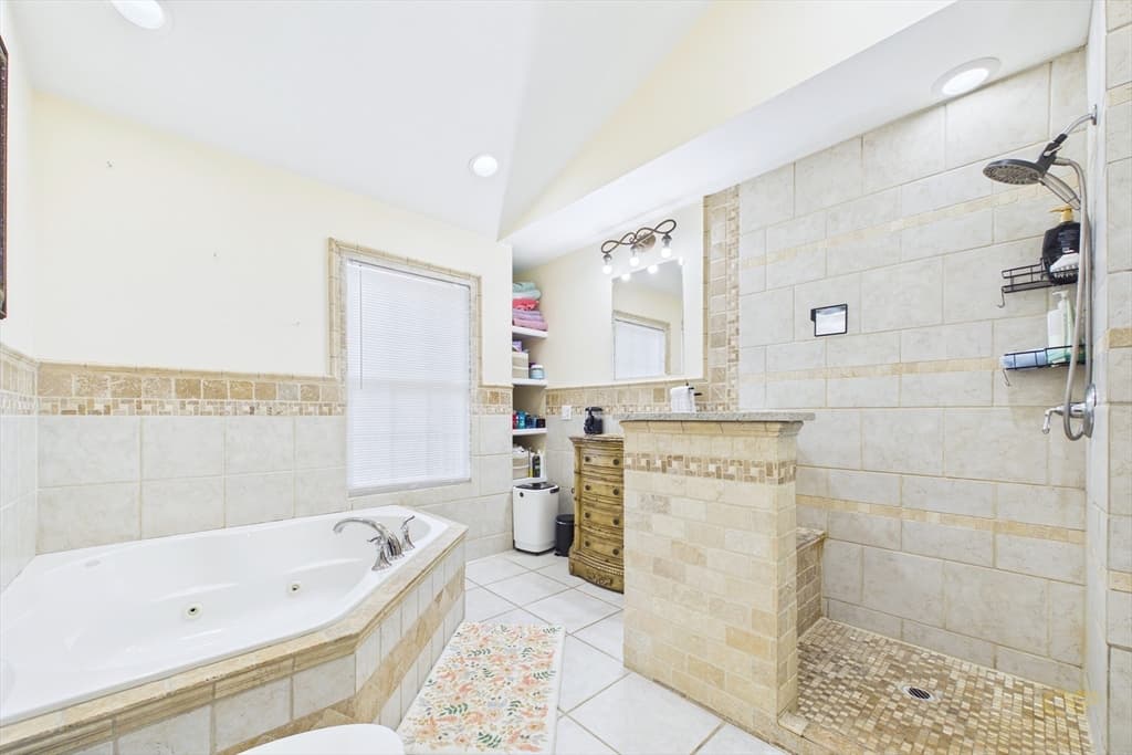 Single Family Residence at 106 David St, Fall River MA 02720, Fall River, photo 24 of 40