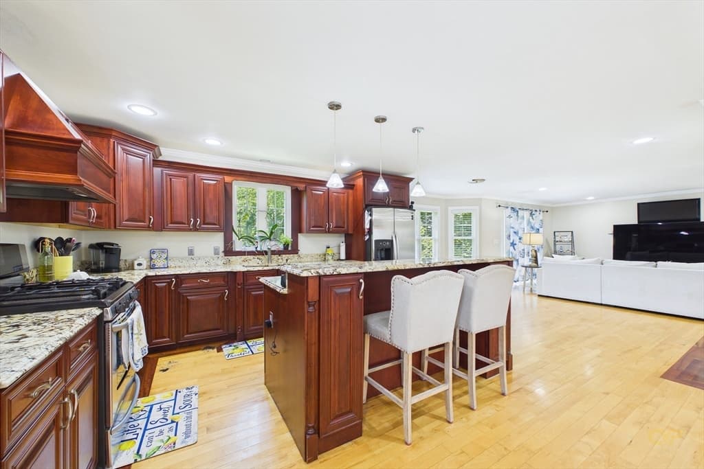 Single Family Residence at 106 David St, Fall River MA 02720, Fall River, photo 10 of 40