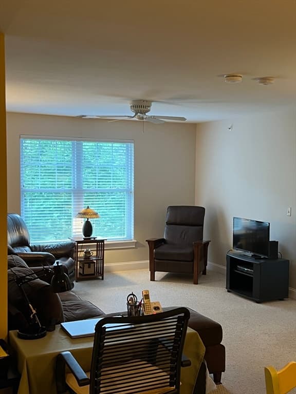 Condominium at 7 Crescent Way # 312, Sturbridge MA 01518, Sturbridge, photo 7 of 22