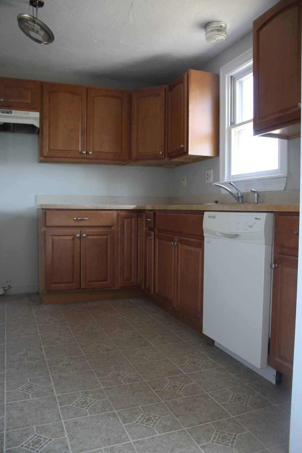 Single Family Residence at 11 Skyview Lane, Woburn MA 01801, Woburn, photo 7 of 14