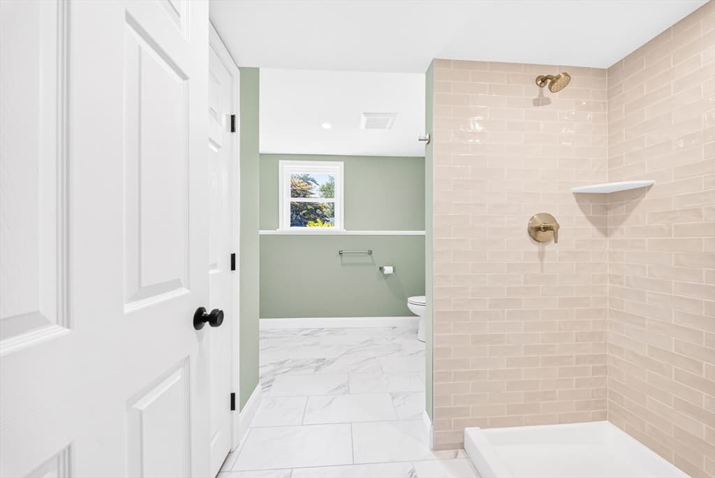 14 Clarence Street, Billerica MA 01821 photo 28