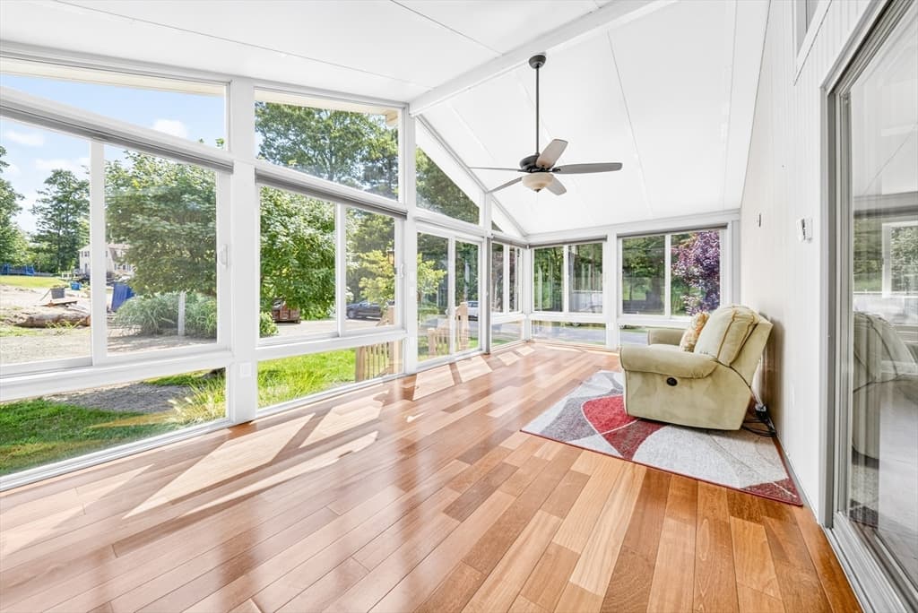 14 Clarence Street, Billerica MA 01821 photo 15