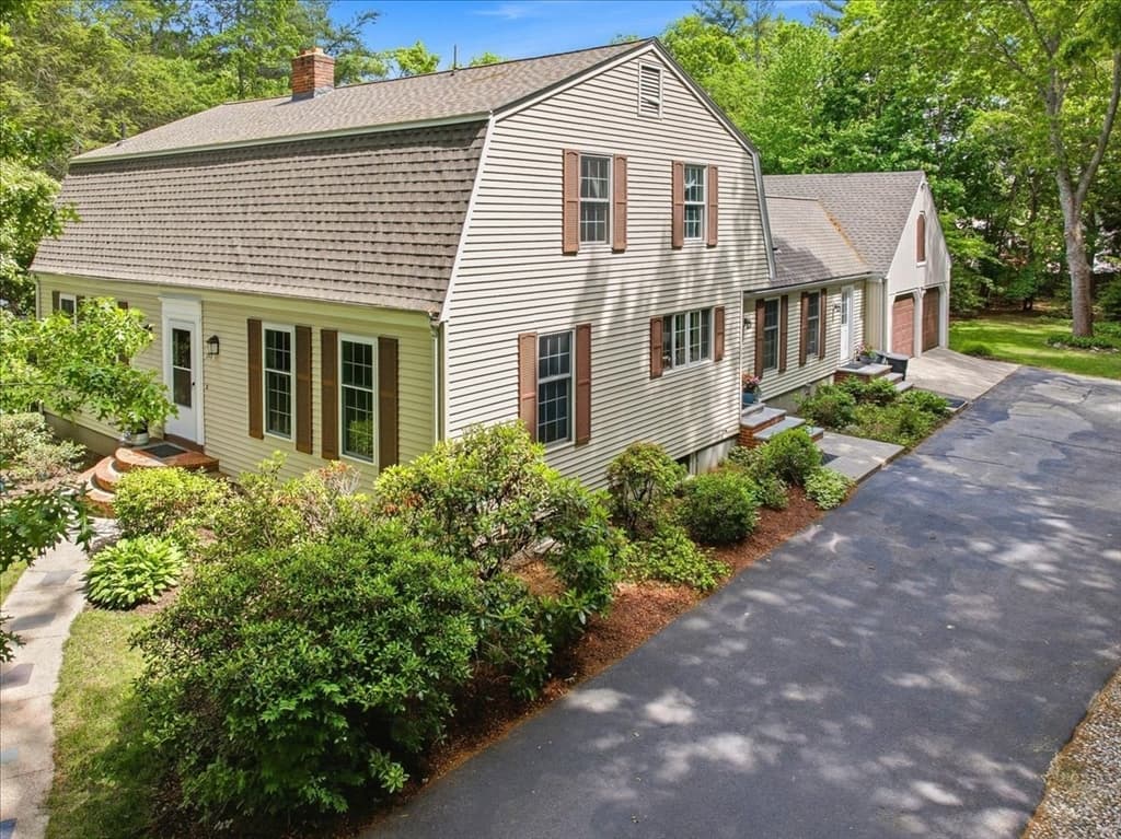 246 Cross Street, Bridgewater MA 02324